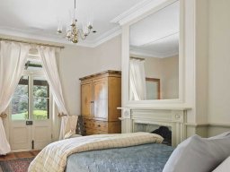 mantlepieces-66